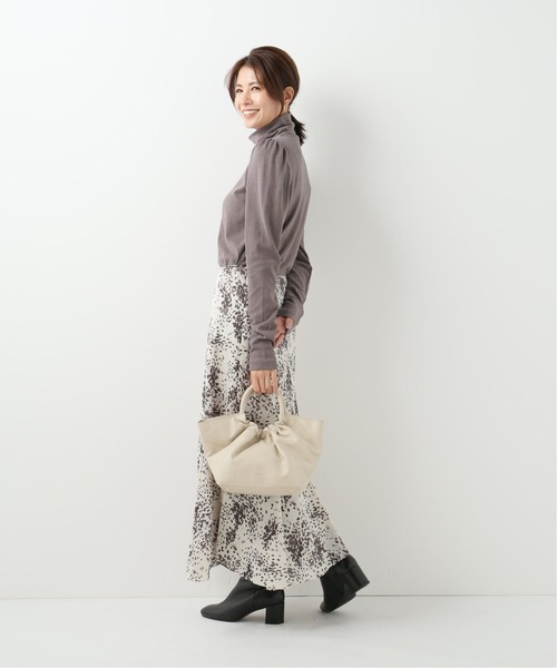 IENA(イエナ)の「コットンウールジャージータートルネック◆(Tシャツ/カットソー・レディース・アイボリー/チャコールグレー/ベージュ・FREE)」の14枚目の写真