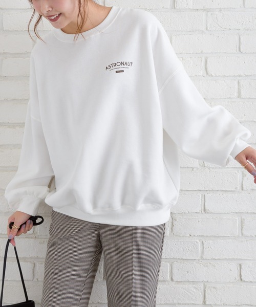 SpRay(スプレイ)の「オーバルプリント裏起毛スウェット(Tシャツ/カットソー・レディース・オフホワイト/ブルー/ラベンダー/スミクロ/ライトベージュ・FREE)」の16枚目の写真