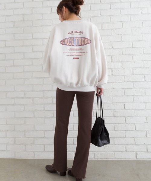 SpRay(スプレイ)の「オーバルプリント裏起毛スウェット(Tシャツ/カットソー・レディース・オフホワイト/ブルー/ラベンダー/スミクロ/ライトベージュ・FREE)」の19枚目の写真