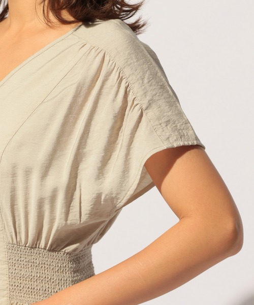 BAYFLOW（ベイフロー）の「3WAYスモッキングワンピース（レンチング(TM)エコヴェロ(TM)繊維使用）（ワンピース・レディース・ライトブルー/ブラック/カーキ/ナチュラル・SMALL/MEDIUM）」の11枚目の写真