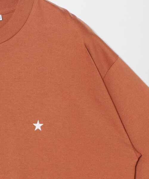 CONVERSE TOKYO（コンバーストウキョウ）の「ロゴスピンドルTシャツ（Tシャツ/カットソー・メンズ・ホワイト/ブラック/テラコッタ・MEDIUM/LARGE/SMALL）」の7枚目の写真