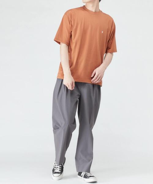 CONVERSE TOKYO（コンバーストウキョウ）の「ロゴスピンドルTシャツ（Tシャツ/カットソー・メンズ・ホワイト/ブラック/テラコッタ・MEDIUM/LARGE/SMALL）」の17枚目の写真