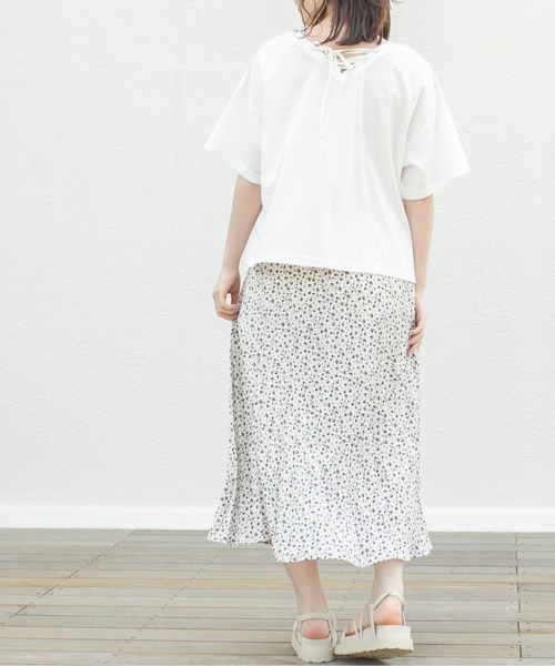 OLIVE des OLIVE（オリーブデオリーブ）の「Reiwa後ろレースアップアソートT（Tシャツ/カットソー・レディース・グレイッシュベージュ/サックスブルー/オフホワイト/ネイビー/ブルー系その他/ピンク系その他・FREE）」の18枚目の写真