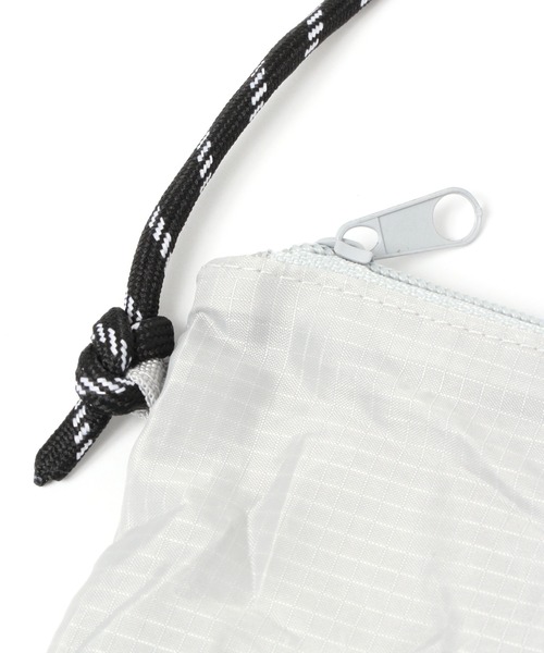 LAKOLE（ラコレ）の「【EASY TO GO】パッカブルサコッシュバッグ / 934910（ショルダーバッグ・メンズ・ブラック/グレー・FREE）」の13枚目の写真