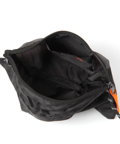 LAKOLE（ラコレ）の「【EASY TO GO】パッカブルサコッシュバッグ / 934910（ショルダーバッグ・メンズ・ブラック/グレー・FREE）」の14枚目の写真