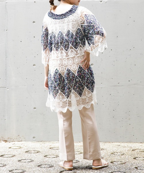 AS KNOW AS PINKY（アズノゥアズピンキー）の「花柄レース組ませチュニック（チュニック・レディース・オフホワイト/ネイビー/ラベンダー・FREE）」の8枚目の写真