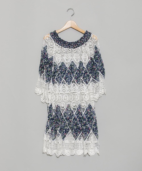 AS KNOW AS PINKY（アズノゥアズピンキー）の「花柄レース組ませチュニック（チュニック・レディース・オフホワイト/ネイビー/ラベンダー・FREE）」の18枚目の写真