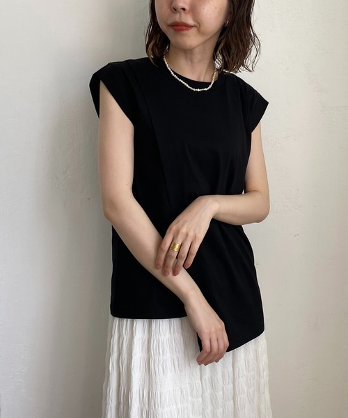 CAPRICIEUX LE'MAGE（カプリシューレマージュ）の「〈新色追加 /モカ〉段違いレイヤードTシャツ（Tシャツ/カットソー・レディース・ホワイト/チャコールグレー/ブラック/モカ・FREE）」の2枚目の写真