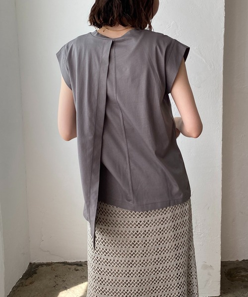 CAPRICIEUX LE'MAGE（カプリシューレマージュ）の「〈新色追加 /モカ〉段違いレイヤードTシャツ（Tシャツ/カットソー・レディース・ホワイト/チャコールグレー/ブラック/モカ・FREE）」の15枚目の写真