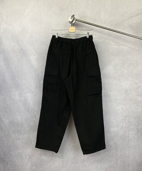 Beno（ビーノ）の「コットンツイル 6ポケット ワイド カーゴパンツ（カーゴパンツ・メンズ・オフホワイト/ブラック/ベージュ/オリーブ/ネイビー・S/M/L）」の8枚目の写真