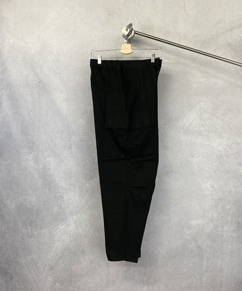 Beno（ビーノ）の「コットンツイル 6ポケット ワイド カーゴパンツ（カーゴパンツ・メンズ・オフホワイト/ブラック/ベージュ/オリーブ/ネイビー・S/M/L）」の6枚目の写真