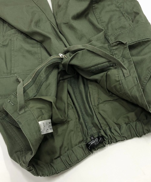 Beno（ビーノ）の「コットンツイル 6ポケット ワイド カーゴパンツ（カーゴパンツ・メンズ・オフホワイト/ブラック/ベージュ/オリーブ/ネイビー・S/M/L）」の22枚目の写真