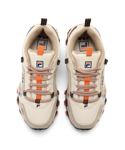 FILA(フィラ)の「オークモント TR / OAKMONT TR / 厚底スニーカー(スニーカー・レディース・ベージュ/グレー/ブラック/ライトベージュ・27.0cm/23.0cm/25.0cm/24.0cm/26.0cm/23.5cm/26.5cm/25.5cm/28.0cm/24.5cm/29.0cm/27.5cm/22.5cm)」の17枚目の写真