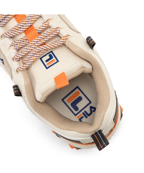 FILA(フィラ)の「オークモント TR / OAKMONT TR / 厚底スニーカー(スニーカー・レディース・ベージュ/グレー/ブラック/ライトベージュ・27.0cm/23.0cm/25.0cm/24.0cm/26.0cm/23.5cm/26.5cm/25.5cm/28.0cm/24.5cm/29.0cm/27.5cm/22.5cm)」の14枚目の写真