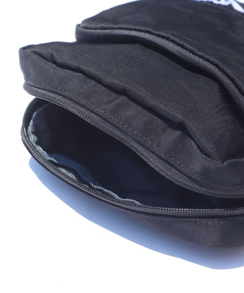 PONY（ポニー）の「PONY/ポニー SQUARE SHOULDER BAG ショルダーバッグ（ショルダーバッグ・メンズ・ブラック/レッド/キャメル・FREE）」の12枚目の写真