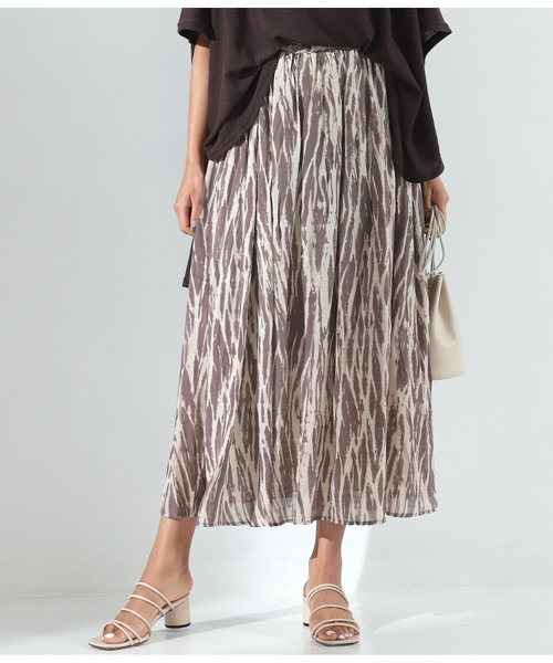 Alluge(アルージュ)の「ブラープリントスカート(スカート・レディース・ベージュ/モカ・FREE)」の6枚目の写真
