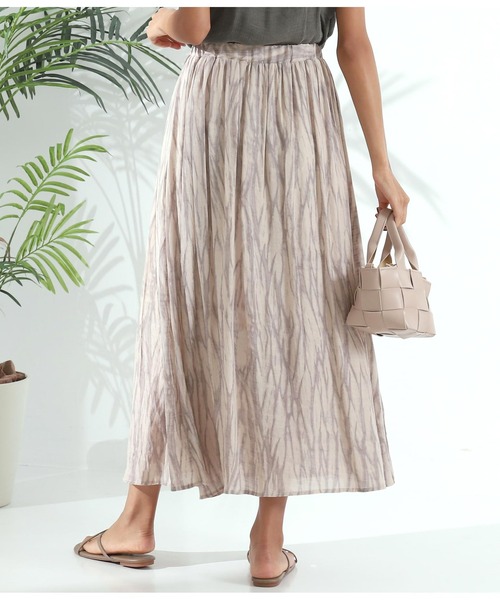 Alluge(アルージュ)の「ブラープリントスカート(スカート・レディース・ベージュ/モカ・FREE)」の10枚目の写真