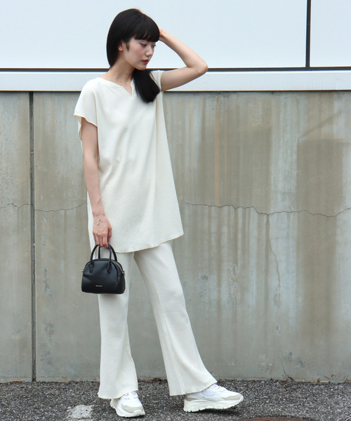 VENCEEXCHANGE(ヴァンスエクスチェンジ)の「ワッフルキーネックセットアップ+ポーチ3点セット(Tシャツ/カットソー・レディース・ベージュ/ミント/オフホワイト・M)」の22枚目の写真