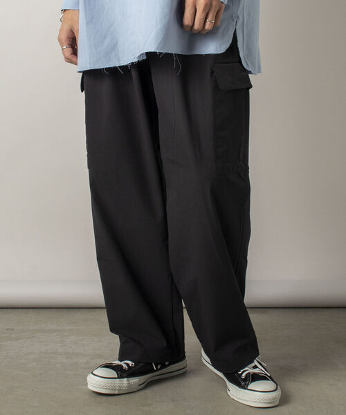 GLOSTER（グロスター）の「【RIP-STOP/リップストップ生地使用】【GLOSTER/グロスター】CAMP CARGO PT キャンプカーゴパンツ（その他パンツ・メンズ・ネイビー/ブラック・MEDIUM/LARGE）」の2枚目の写真