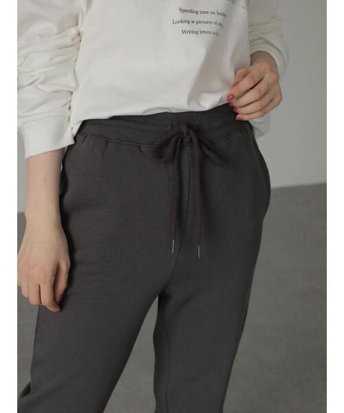 AMERICAN HOLIC（アメリカンホリック）の「裾スリットスウェットパンツ（スウェットパンツ・レディース・チャコールグレー/アイボリー・S/M）」の13枚目の写真