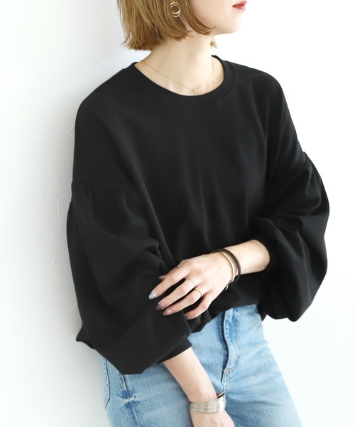 reca(レカ)の「たっぷりボリュームシャーリングスリーブスウェット(スウェット・レディース・オフホワイト/ブラック/ベージュ/パープル・FREE)」の3枚目の写真