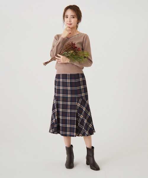 BE RADIANCE(ビーラディエンス)の「切り替えヘムフレアスカート(スカート・レディース・ピンク/キャメル/ネイビー・FREE)」の4枚目の写真
