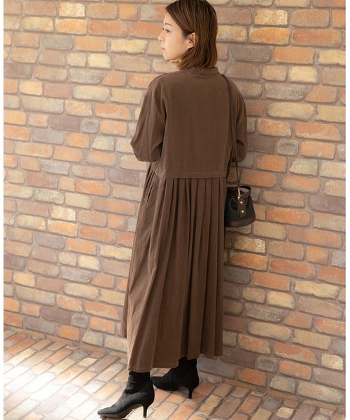 PREFERIR(プレフェリール)の「コーデュロイ ローウエスト ワンピース(ワンピース・レディース・チャコールグレー/ブラック/キャメル/ブラウン・SMALL/MEDIUM)」の15枚目の写真