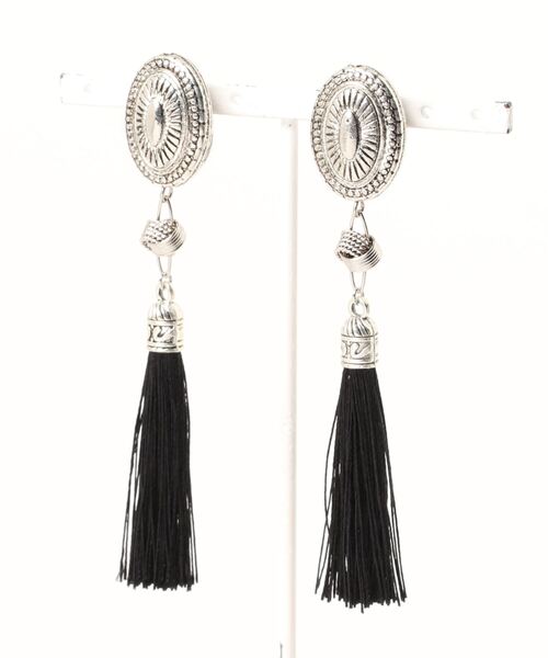 MOMOKINOKO】コンチョロングタッセル（earring）(MA