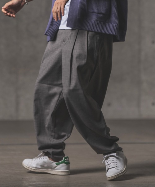 GLIMCLAP(グリムクラップ)の「mp9640-Uneven yarn T-R fabric balloon silhouette pants パンツ(その他パンツ・メンズ・ライトグレー/ブラック/ベージュ/チャコール・S/M/L)」の3枚目の写真
