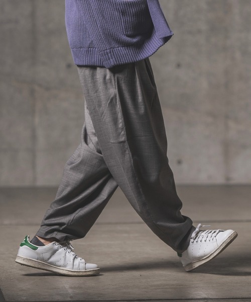GLIMCLAP(グリムクラップ)の「mp9640-Uneven yarn T-R fabric balloon silhouette pants パンツ(その他パンツ・メンズ・ライトグレー/ブラック/ベージュ/チャコール・S/M/L)」の11枚目の写真
