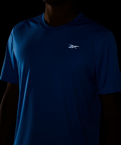 Reebok（リーボック）の「ランニング テック Tシャツ /（Tシャツ/カットソー・メンズ・スカイブルー/ブラック・SMALL/MEDIUM/LARGE/X-LARGE/XX-LARGE/X-SMALL/XXX-LARGE）」の15枚目の写真