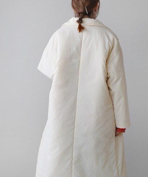 Bou Jeloud（ブージュルード）の「【WEB限定】中綿スタンドロングコート（チェスターコート・レディース・モカ/ブラック/オフホワイト・FREE）」の10枚目の写真