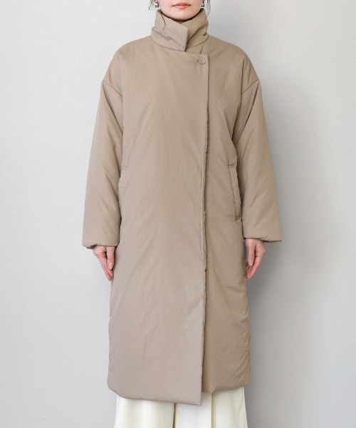 Bou Jeloud（ブージュルード）の「【WEB限定】中綿スタンドロングコート（チェスターコート・レディース・モカ/ブラック/オフホワイト・FREE）」の20枚目の写真