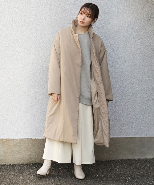 Bou Jeloud（ブージュルード）の「【WEB限定】中綿スタンドロングコート（チェスターコート・レディース・モカ/ブラック/オフホワイト・FREE）」の4枚目の写真