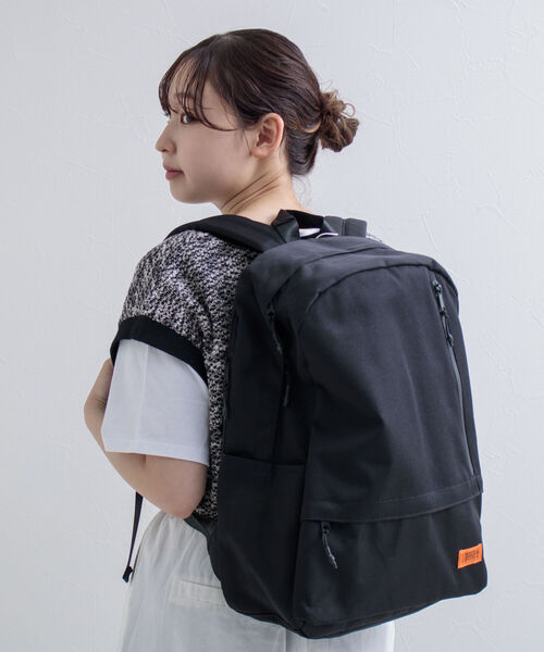 UNIVERSAL OVERALL(ユニバーサルオーバーオール)の「【UNIVERSAL OVERALL/ユニバーサルオーバーオール】11ポケットリュック(バックパック/リュック・メンズ・ブラック/オリーブ・FREE)」の14枚目の写真