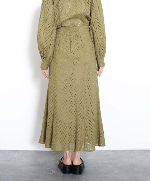 archives(アルシーヴ)の「刺繍レースマーメイドスカート(スカート・レディース・オフホワイト/ブルー/グリーン系その他・MEDIUM)」の20枚目の写真