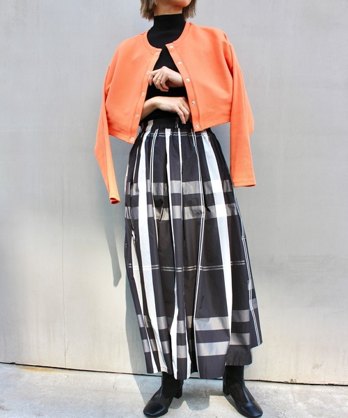 MLI'A(エムリア)の「スナップボタン/リブカーディガン(セットアップ対応)(カーディガン/ボレロ・レディース・ブラック/グリーン/オレンジ/ブルー/アイボリー/ホワイト×ネイビー・M)」の17枚目の写真