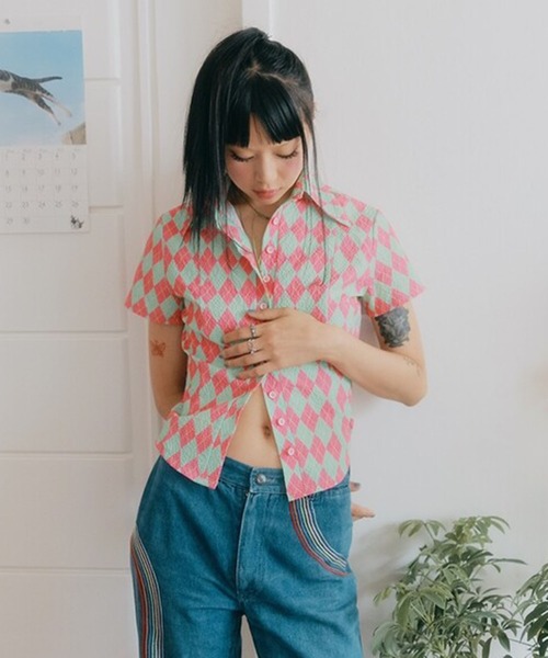 Bonjour Girl(ボンジュールガール)の「【minjiena/ミンジエナ】argyle crop shirt アーガイルクロップシャツ(シャツ/ブラウス・レディース・ピンク/ブルー/グリーン・FREE)」の3枚目の写真