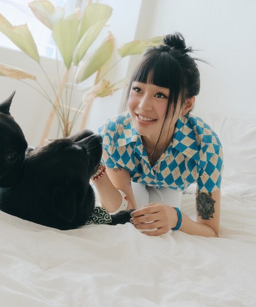 Bonjour Girl(ボンジュールガール)の「【minjiena/ミンジエナ】argyle crop shirt アーガイルクロップシャツ(シャツ/ブラウス・レディース・ピンク/ブルー/グリーン・FREE)」の14枚目の写真