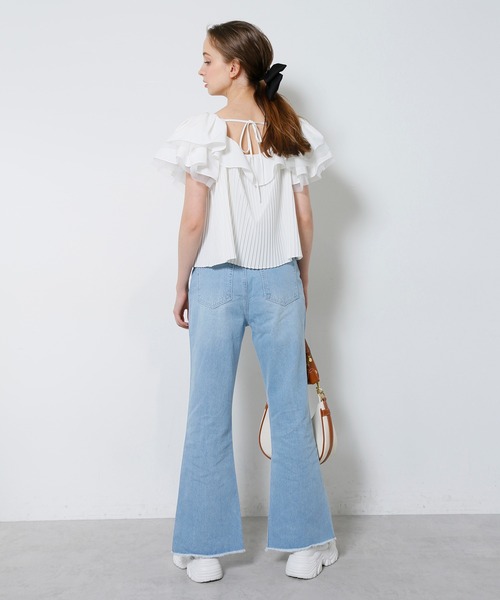 Seemi. byNICECLAUP（ シーミーバイナイスクラップ）の「Seemi スリット入りフレアデニムパンツ（デニムパンツ・レディース・ライトブルー/ネイビー・SMALL/MEDIUM）」の7枚目の写真