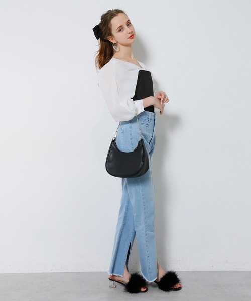 Seemi. byNICECLAUP（ シーミーバイナイスクラップ）の「Seemi スリット入りフレアデニムパンツ（デニムパンツ・レディース・ライトブルー/ネイビー・SMALL/MEDIUM）」の8枚目の写真