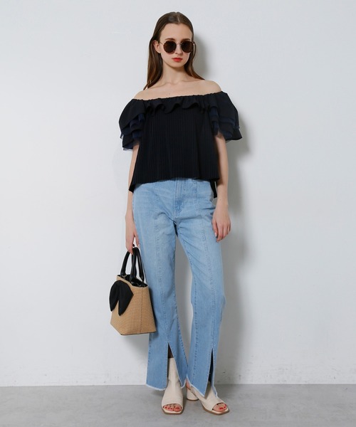 Seemi. byNICECLAUP（ シーミーバイナイスクラップ）の「Seemi スリット入りフレアデニムパンツ（デニムパンツ・レディース・ライトブルー/ネイビー・SMALL/MEDIUM）」の12枚目の写真