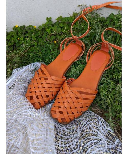 merry jenny(メリージェニー)の「メッシュレースアップshoes(パンプス・レディース・ブラック/オレンジ/ベージュ・MEDIUM/LARGE)」の1枚目の写真