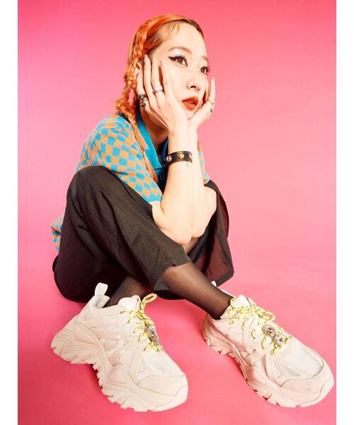 FILA（フィラ）の「FILA スニーカー【コラボ】（スニーカー・レディース・オフホワイト・24.5/23.5/22.5/25.5）」の6枚目の写真