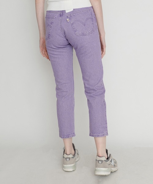 Levi's(リーバイス)の「LEVI'S(R) FRESH 501(R) CROP YD BOTANICAL LAVENDER(デニムパンツ・レディース・マルチ・28inch/24inch/25inch/26inch/27inch/23inch)」の6枚目の写真