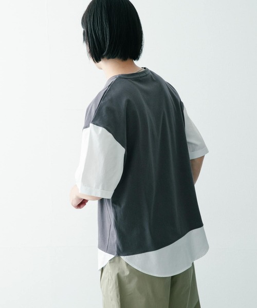 ITEMS URBANRESEARCH（アイテムズ アーバンリサーチ）の「布帛切り替えTシャツ（Tシャツ/カットソー・メンズ・チャコールグレー/ブラック/グレー/グリーン・MEDIUM/LARGE）」の21枚目の写真