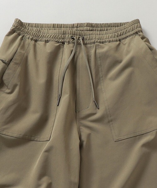 SHIPS(シップス)の「SHIPS:〈遮熱/UVカット/吸水速乾/接触冷感〉SHELTECH(R) イージー ベイカーパンツ(カーゴパンツ・メンズ・ブラック/オリーブ・SMALL/MEDIUM/LARGE/X-LARGE)」の22枚目の写真