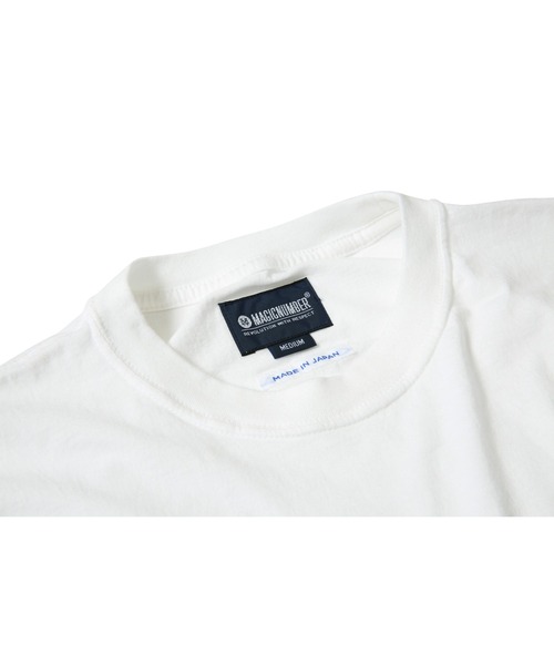 MAGIC NUMBER（マジック ナンバー）の「【MAGIC NUMBER】GOOD OLD DAYS S/S TEE-SHIRT(REGULAR FIT)（Tシャツ/カットソー・メンズ・ホワイト/ブラック・MEDIUM/LARGE/X-LARGE）」の6枚目の写真
