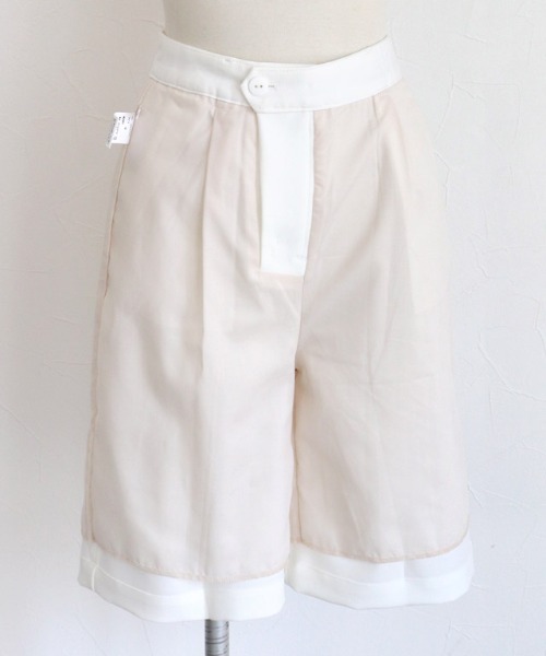Pierrot(ピエロ)の「センタープレスハーフパンツ(その他パンツ・レディース・ブラック/オフホワイト/ライトベージュ・M/L/PM)」の13枚目の写真