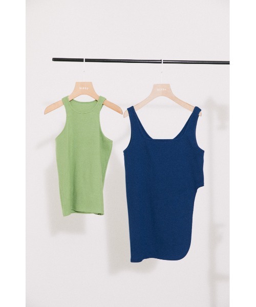 BLACK BY MOUSSY（ブラックバイマウジー）の「manyway tanktop（メニ―ウェイタンクトップ）（タンクトップ・レディース・ブラック/ネイビー/ベージュ・FREE）」の11枚目の写真